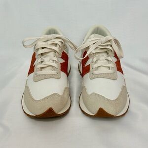 New Balance 237
